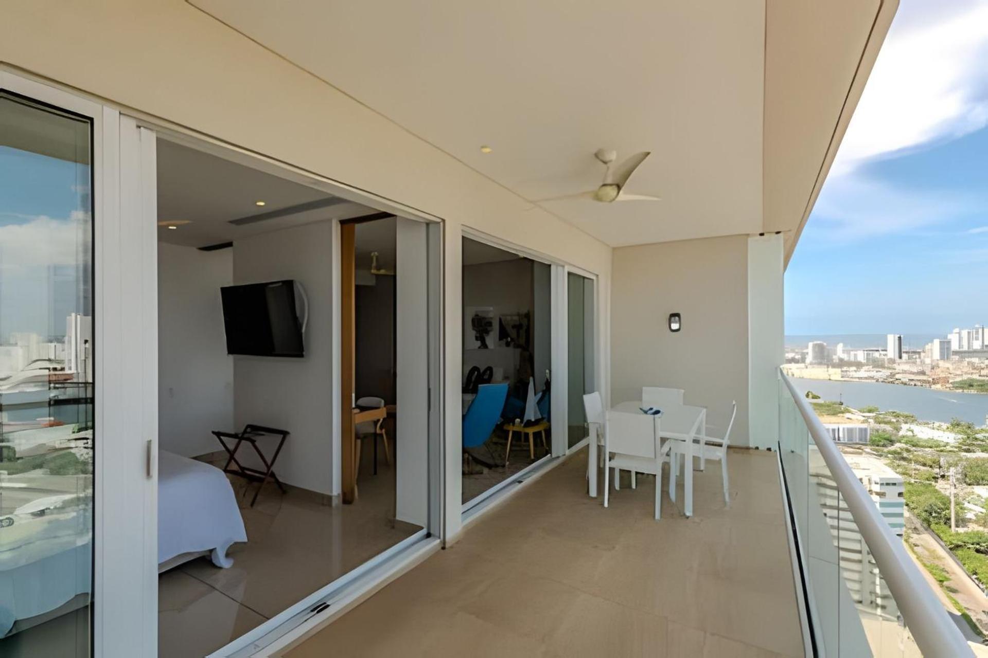 Apartamento Luxury H2 Piso 19 / Sea Bay View & Historic Center Cartagena